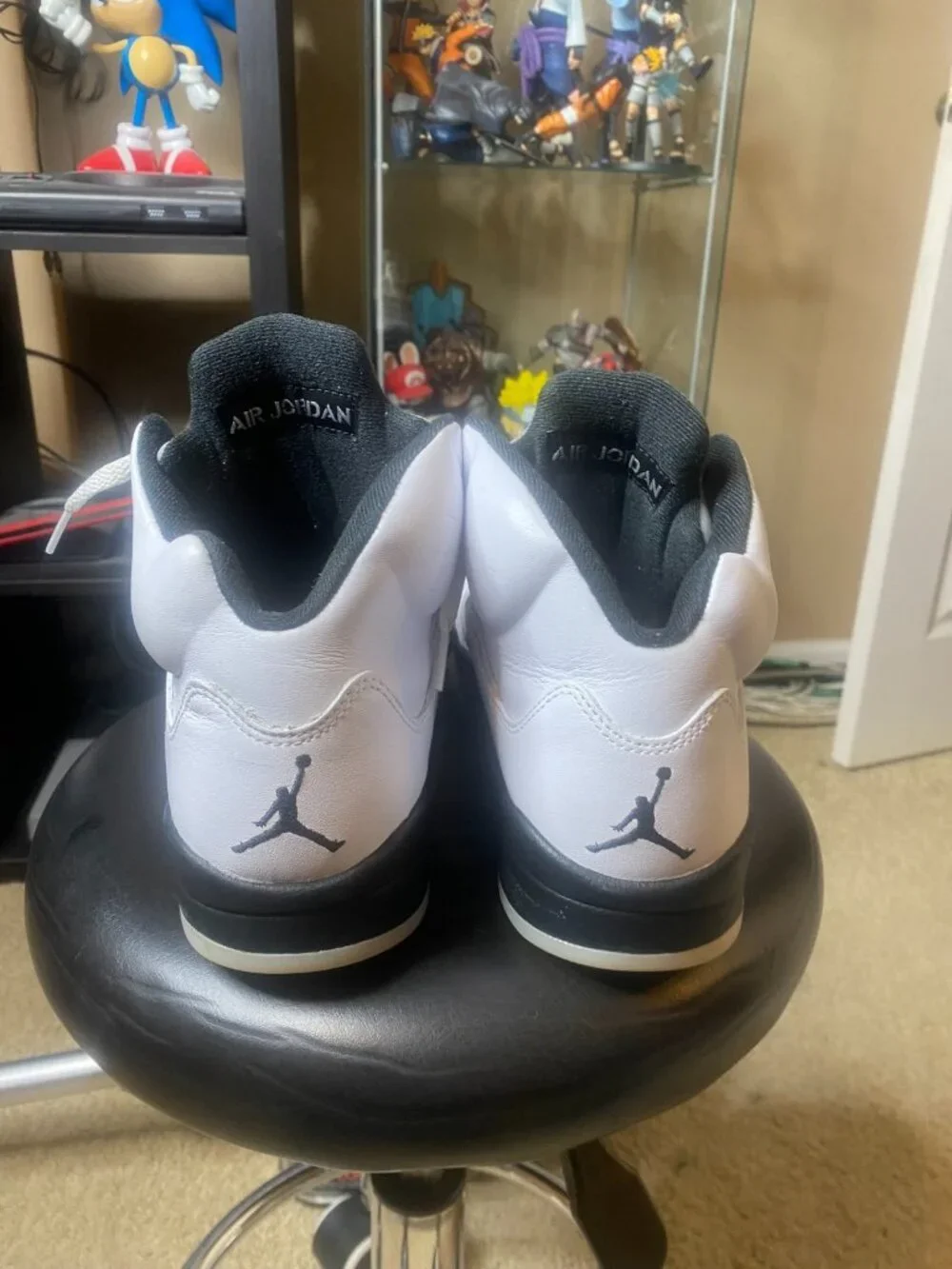 Jordan no box
